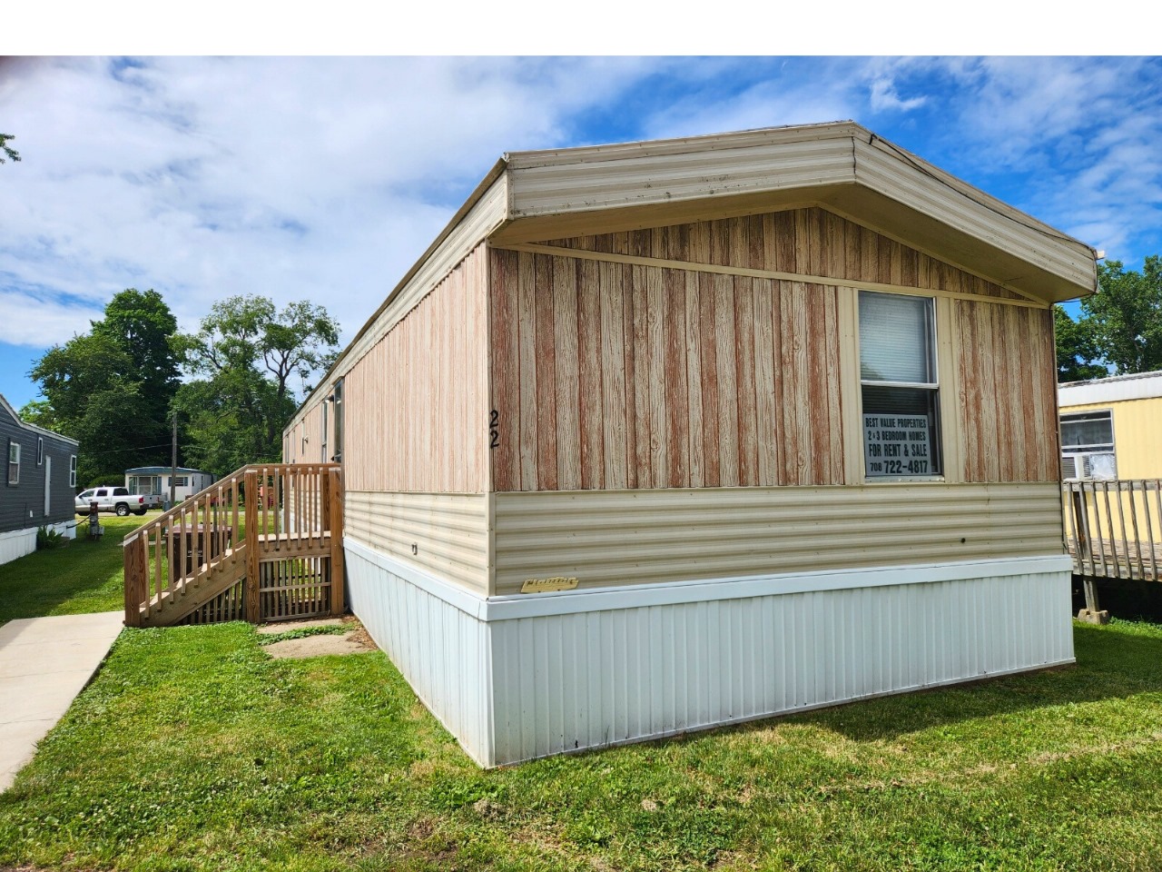 1716 E Lansing Rd.